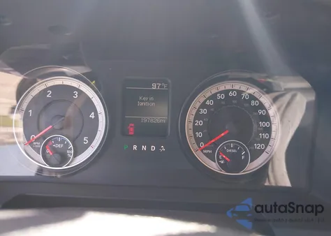 2015 Ram 1500 Hfe Express z USA, uszkodzony, nr VIN 1C6RR6ZM2FS638311